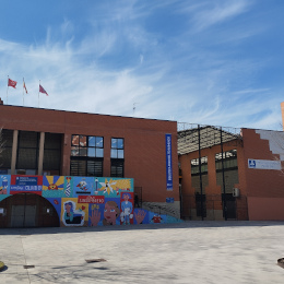 Exterior de la Biblioteca Pública