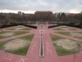 Parque-de-la-Bombilla-Madrid.jpg