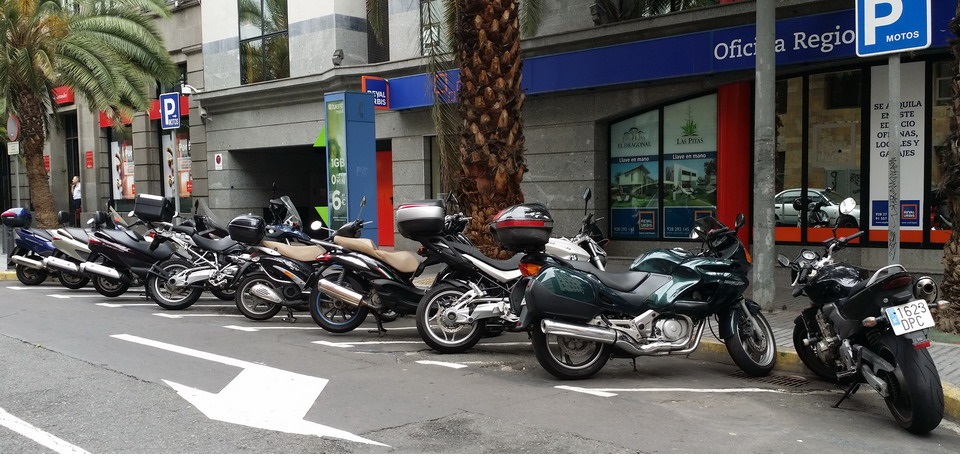 ParkingMotos.jpg