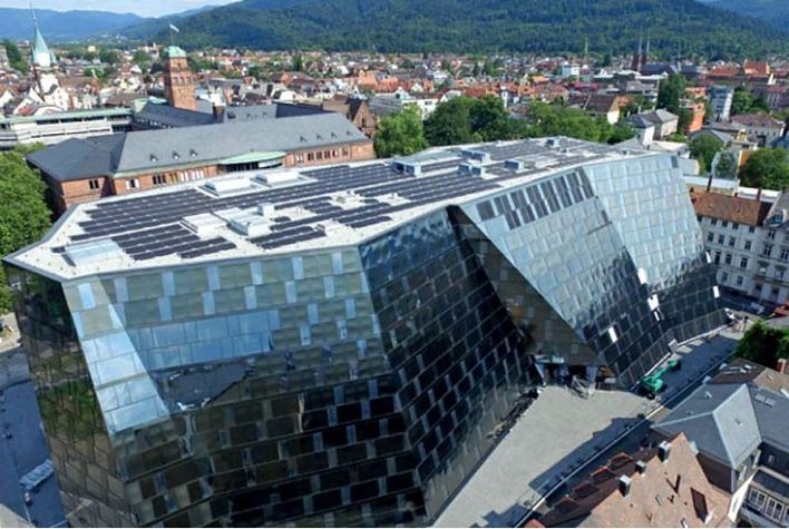 Ejemplo de edificio con placas solares, en Friburgo