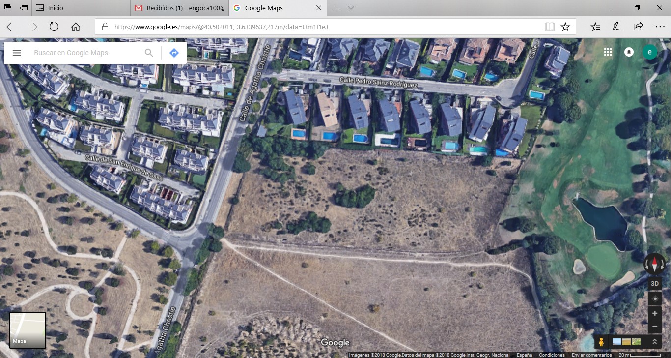 Construcción capo de cesped artificial