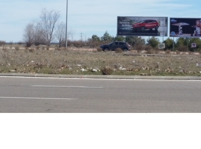 Glorieta totalmente abandonada.