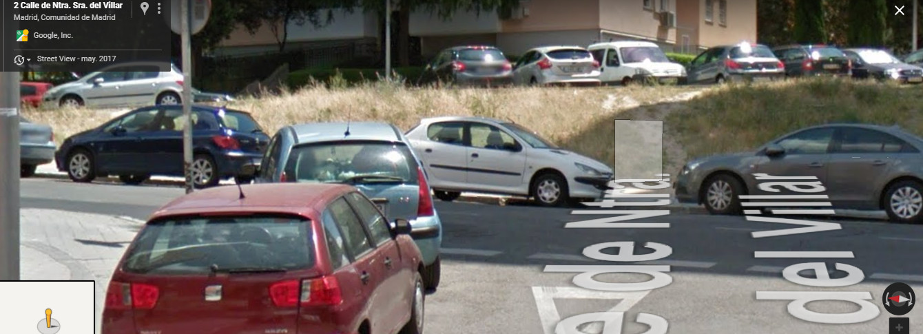 descampado para uso de plazas aparcamiento