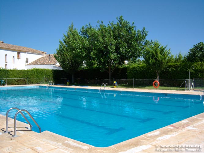piscina pública verano - invierno 
