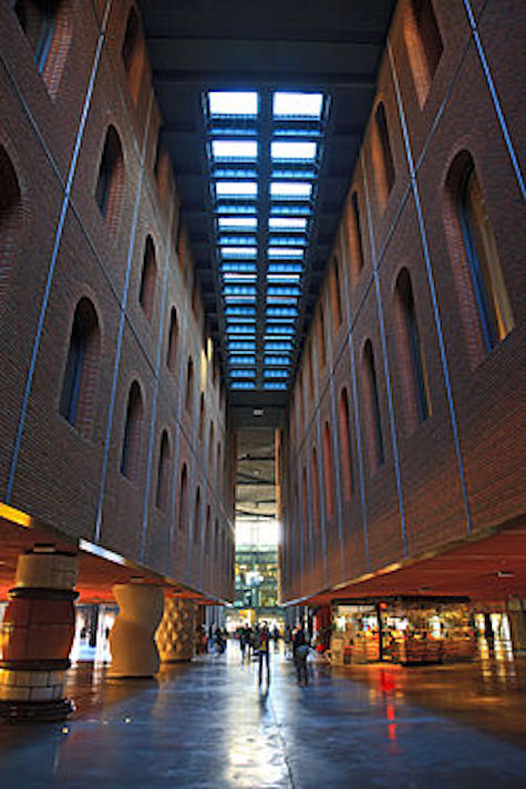 Bilbao_Alhondiga-tomasfano-01.jpg