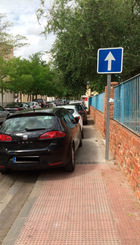 Acera de la calle Frías