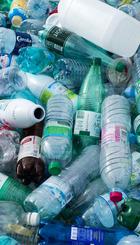Botellas de agua contaminantes