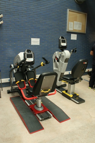 1.-_aparatos_gimnasia.JPG