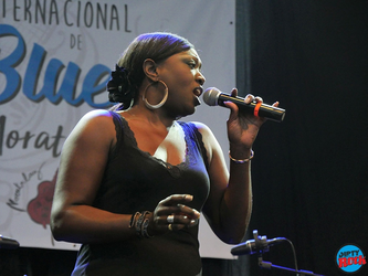 Shanna Waterstown en el Festival de Blues Moratalaz