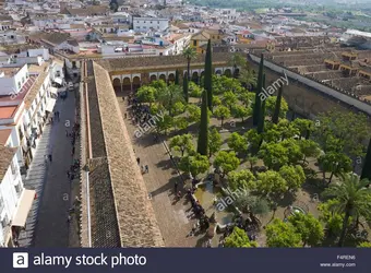 Patio de los Naranjos, Mezquita, Córdoba; vista desde el Campanario Patio de los Naranjos, Mezquita, Córdoba; vista desde el Campanario