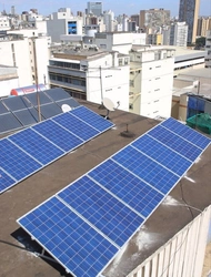 Placas solares en los tejados de Madrid 