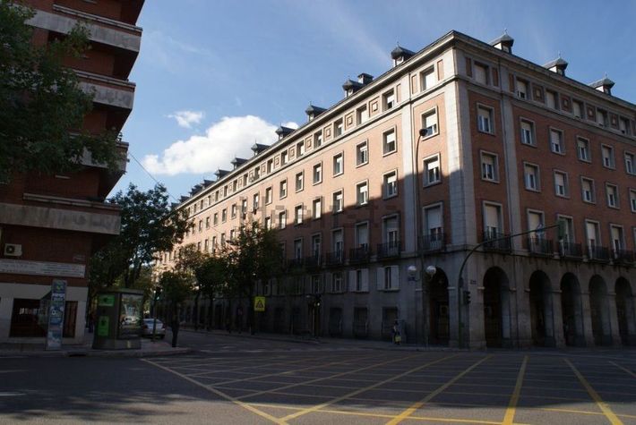La calle Romero Robledo haciendo esquina con la calle Princesa