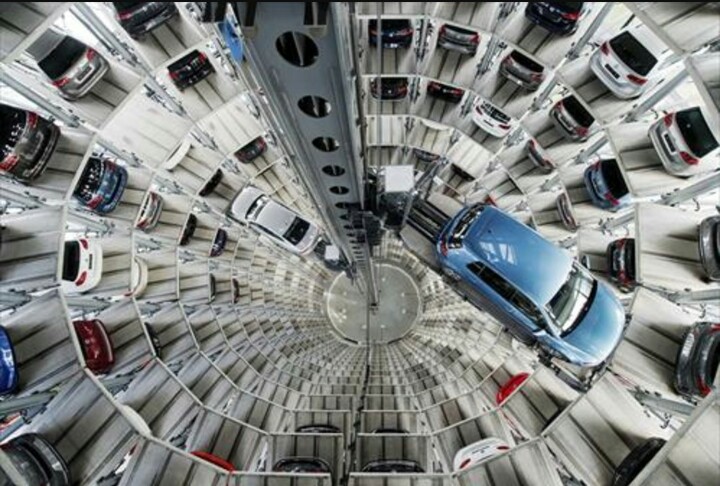 Ejemplo de aparcamiento subterráneo (robotizado)