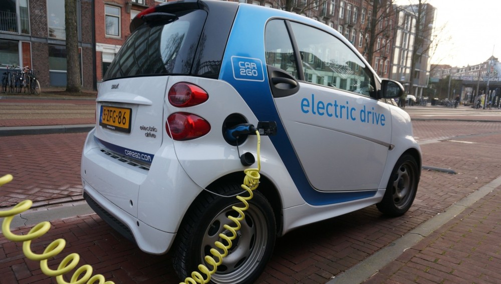AYUDA PARA COCHES ELECTRICOS