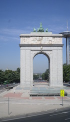 Arco de la Victoria, 1956