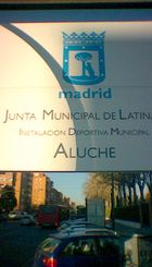 aglomeracion de coches de coches en la Av de las Aguilas