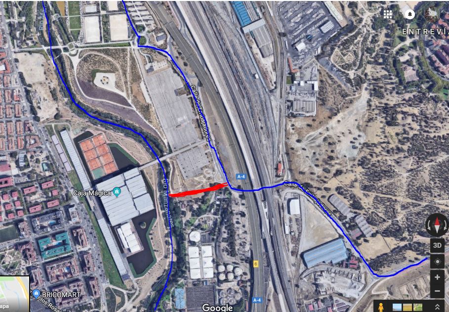 Plano de la zona con carriles existentes en azul y en rojo la union propuesta