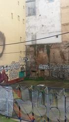 Grafitis sobre muralla cristiana