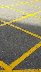 cuadricula-amarilla.jpg