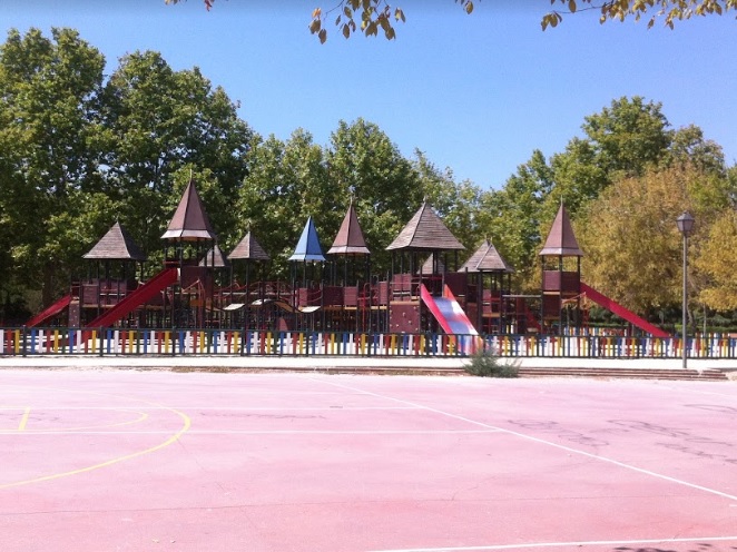 parqueinfantilpradolongo2019.jpg