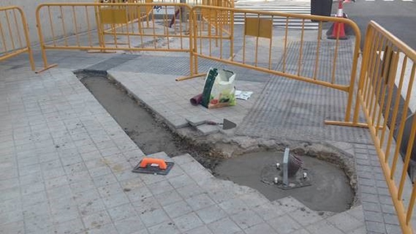 obra_para_la_instalación_de_semáforo.jpg