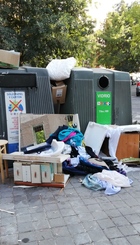 CONTENEDORES CALLE MANIPA