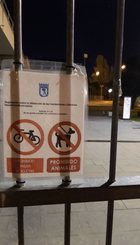 En la misma puerta