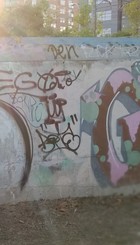 GRAFITTI EN EL PARQUE LINEAL DEL MANZANARES
