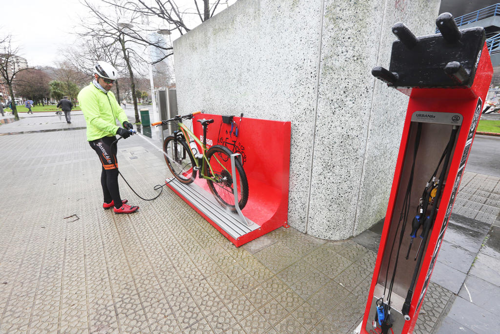 Ejemplo de lavadero público instalado por el ayuntamiento de Bilbao