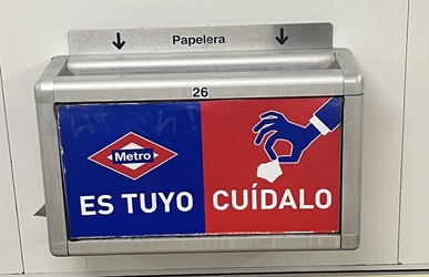 Papelera actual metro Madrid