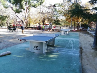mesas de `ping pong instaladas