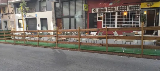 Tamaño de terraza en calle estrecha