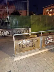 Pintada de la organización criminal Almighty Latin Kings and Queens Nation. Pintada de la organización criminal Almighty Latin Kings and Queens Nation.
