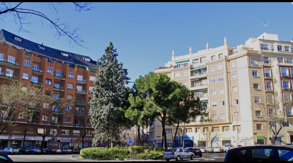 Con mayor espacio para las zonas verdes, peatones y terrazas, esta plaza se convertiría muy pronto en una de las favoritas de los chamberileros!!