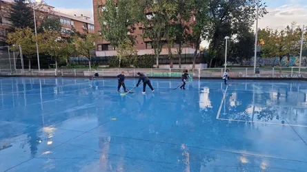 INTENTANDO SECAR PARA PATINAR CON SEGURIDAD