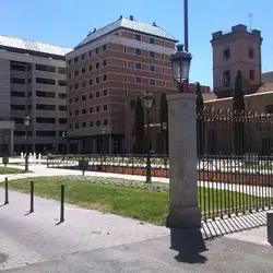 Plaza Diego de Ordás, lugar sin vida.