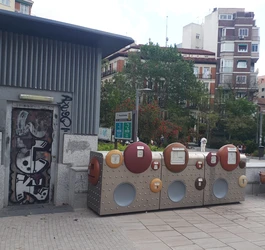 id_18956__Plaza_Olavide.jpg
