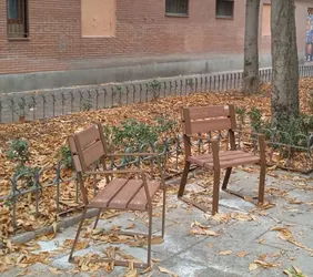 2.JPG