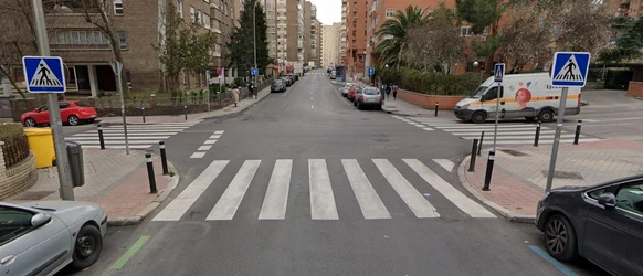 6.-_pasos_de_cebra_c._fermin_caballero_.jpg