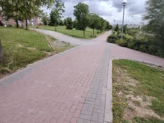 Cruce_y_farola.jpg