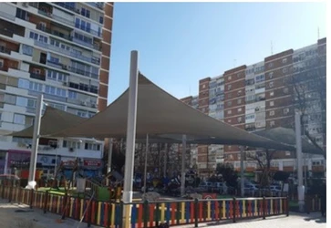 Parque_Infantil_con_Toldo_enla_avd_Monfonrte_de_Lemos_180_Participativo.jpg