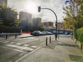 6_paso_semaforizado_y_señalización_vertical_Marqueda_115.jpg