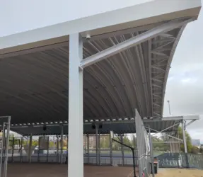 Cubierta_pista_de_baloncesto.png