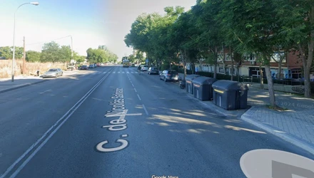 Vista del paso de cebra que necesita semaforo y mas iluminacino