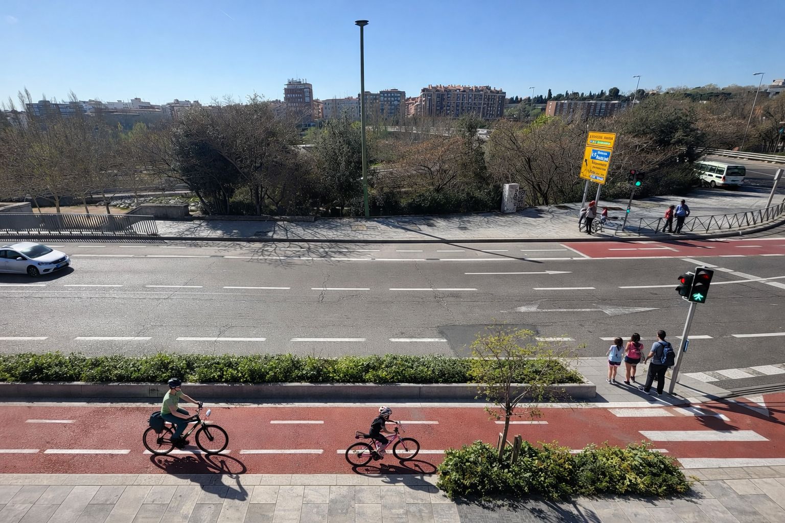 Solución alternativa al carril bici mejorando la seguridad del entorno