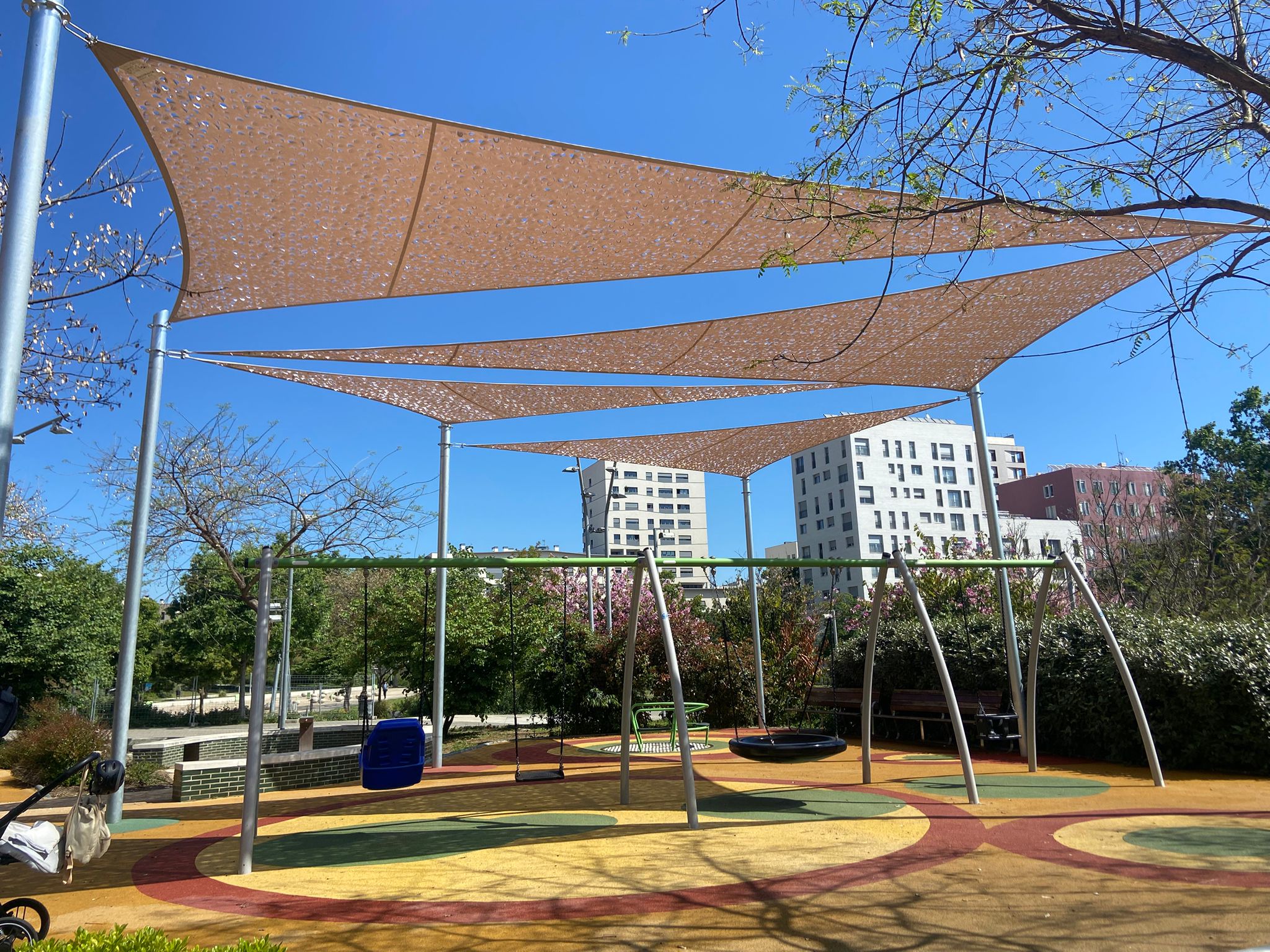 toldos-parque-infantil.jpeg